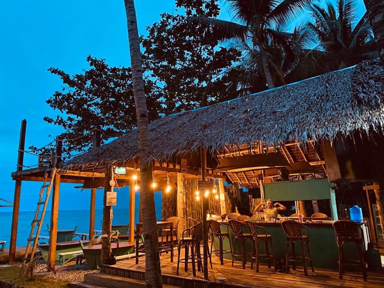 The Bangka Beach Guesthouse シキホール エクステリア 写真